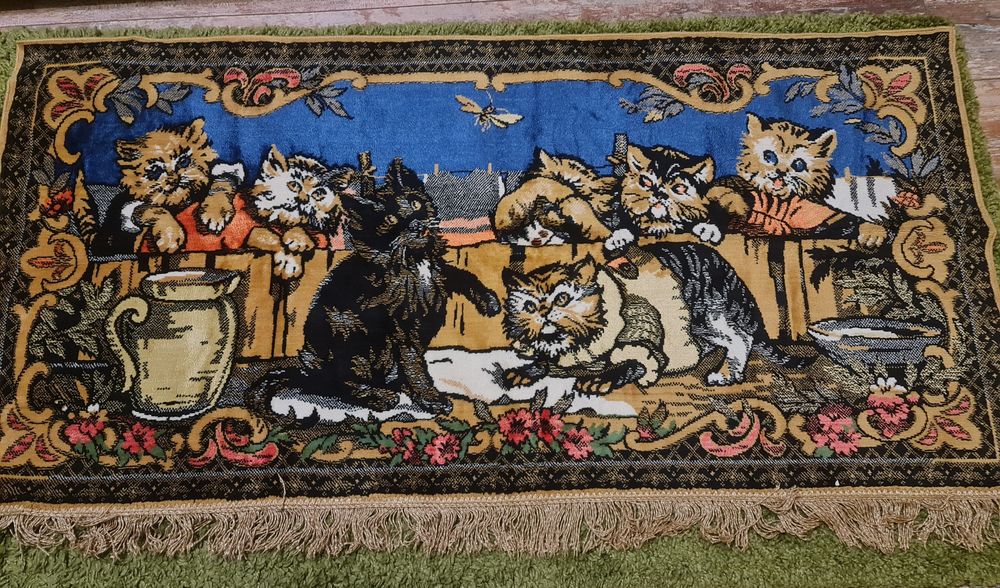 Старинни Кавьори/ Стенни килимчета