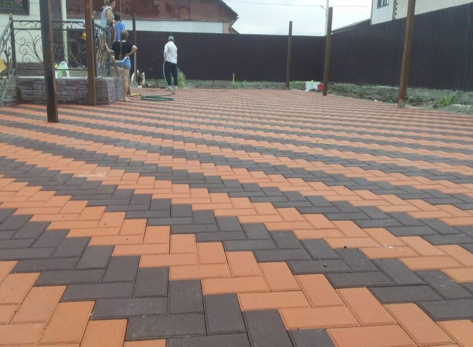 Укладка брусчатка и бордюры