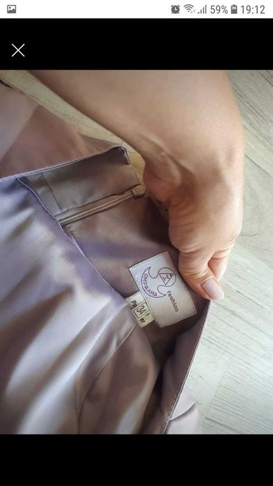 Елегантна рокля сатен и дантела