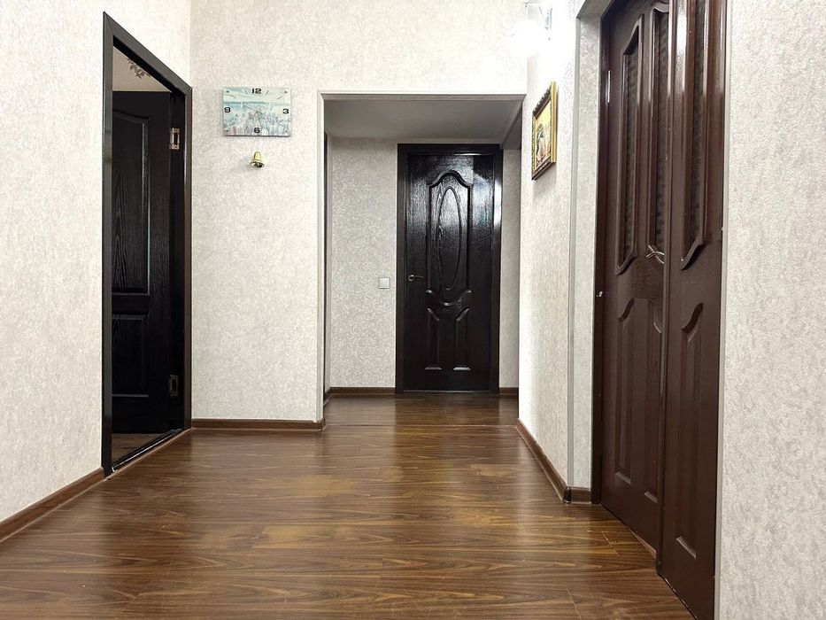 4/1/5 (1 этаж). Сергели 3. Квартира 92 м².  Метро "Turon" (13-bekat)