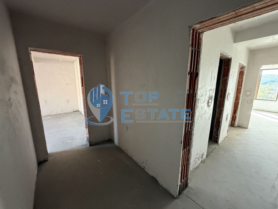 Продава се Тристаен апартамент в Велико Търново, Бузлуджа - 115 кв.м за 1305 €/кв.м - Снимка #2