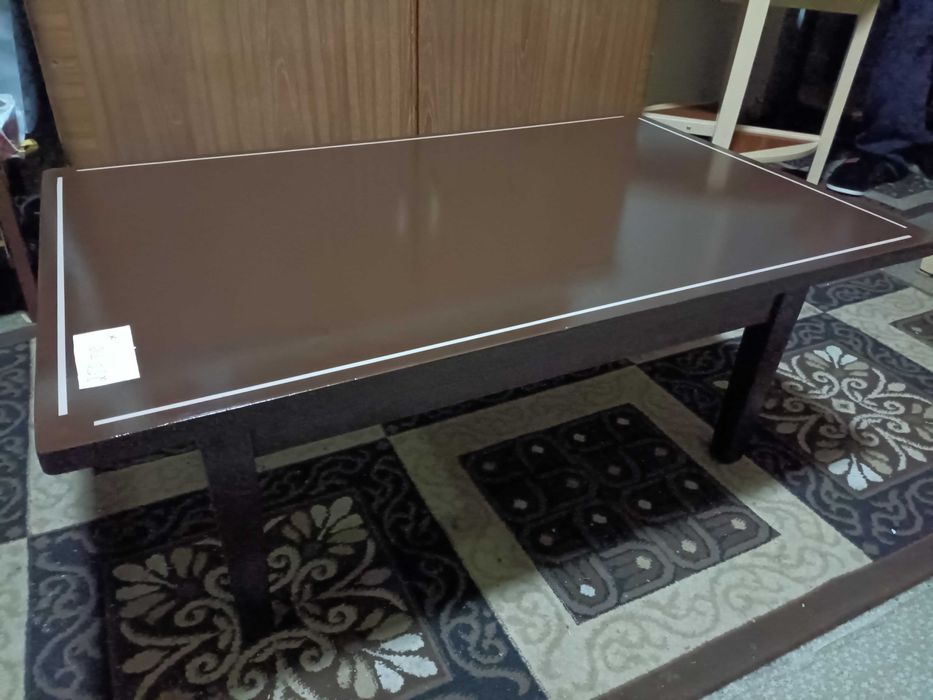 Продается новый журнальный столик ручной работы