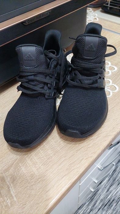 Pantofi sport Adidas