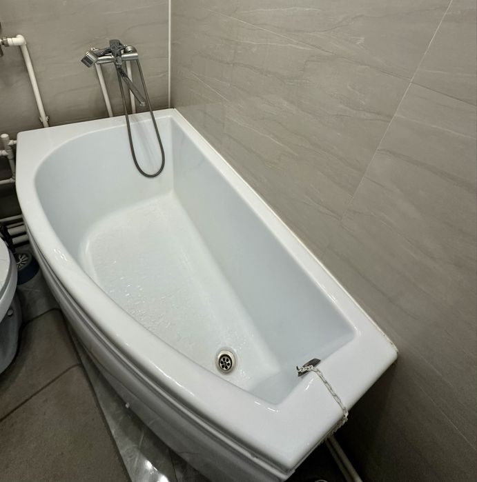 Продаётся  дом в центре города!