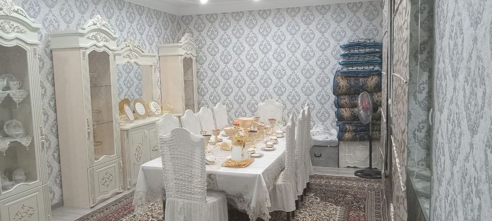 Hovli sotiladi wiribomda