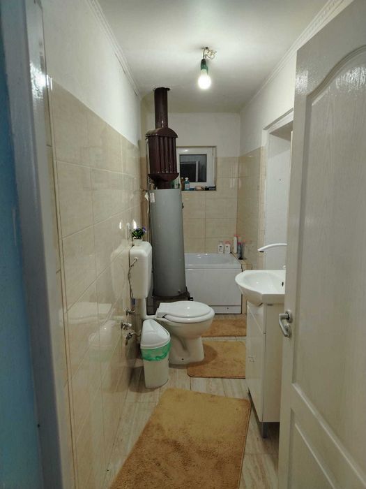 Vând casa în hanesti