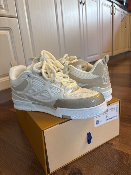 Lv skate marimea 43 si 44 bej