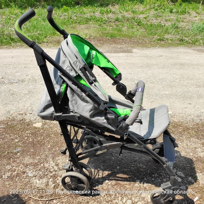 Продам коляску Chicco