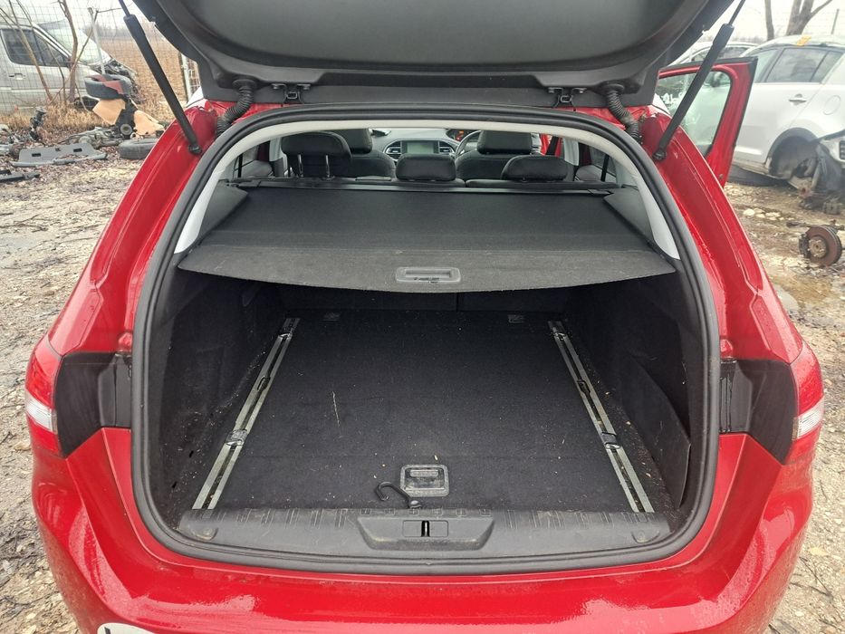 Пежо 308 1.6HDI панорама на части