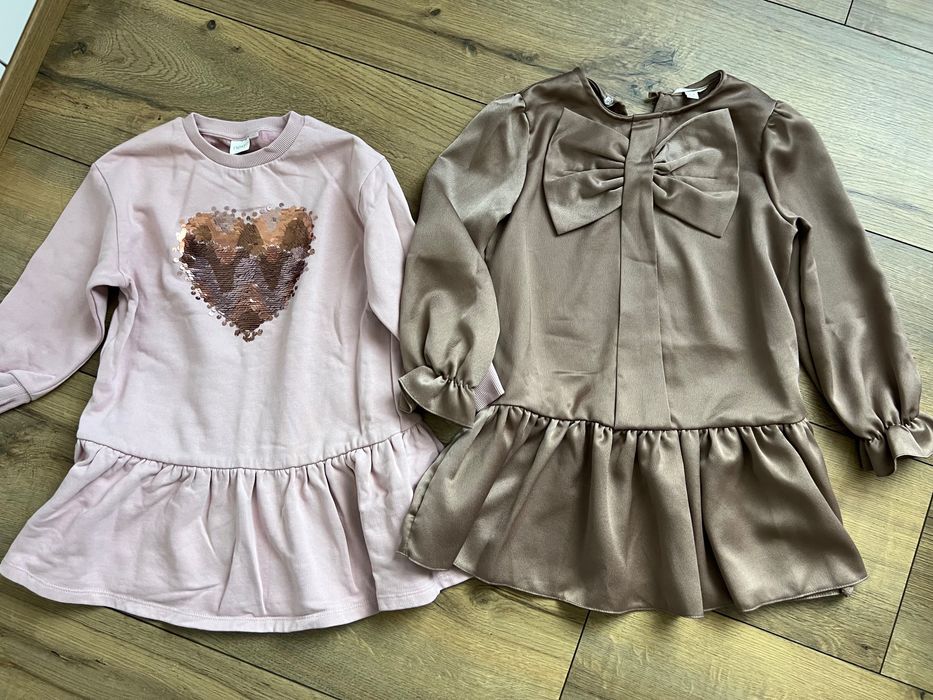 3 роклички и един комплект за 4г момиче