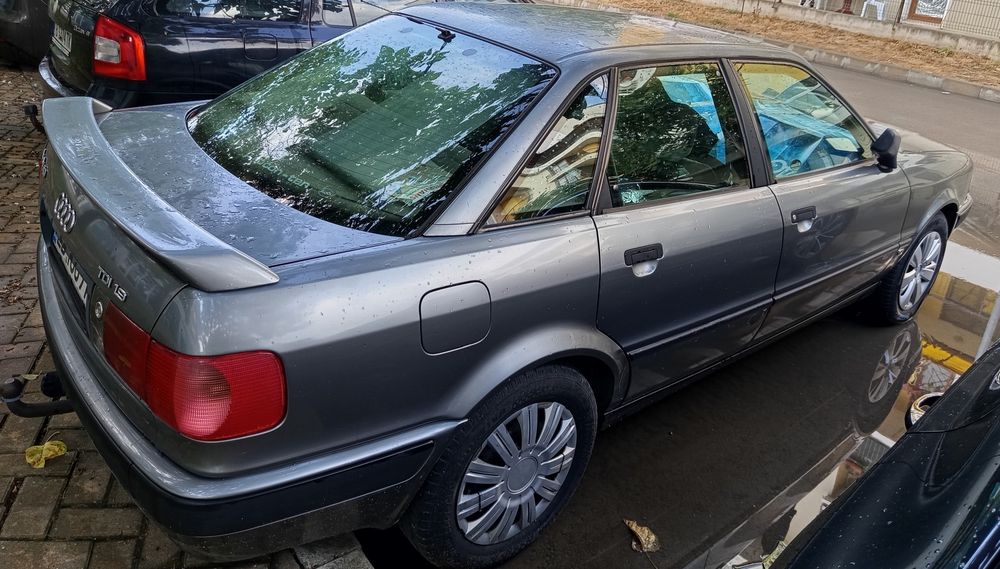 Продавам Audi 80 B4  1.9 TDI ,с теглич