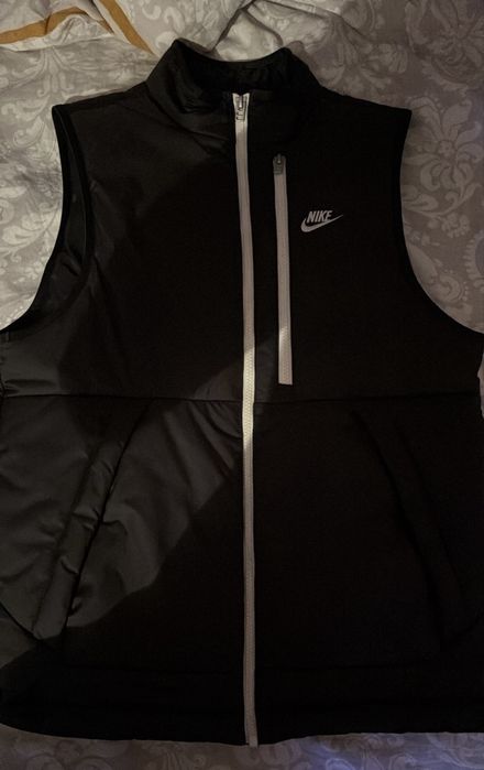 Елек Nike Sportswear Therma-Fit