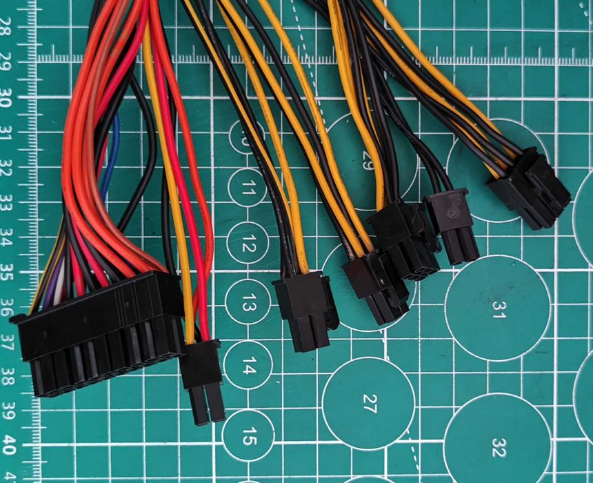 Блок питания Huntkey 700W