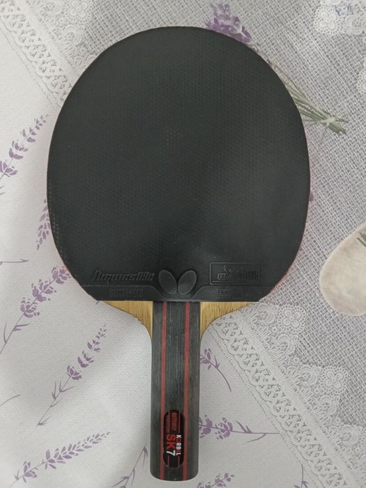 Vând paletă butterfly