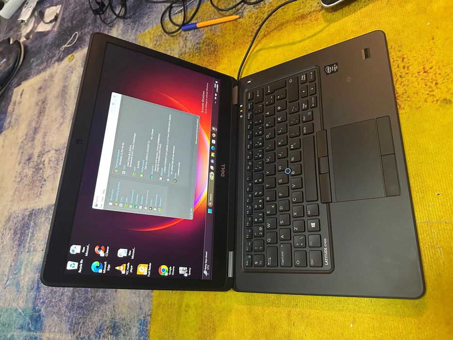 laptop dell business latitude E7450 , i5, 8 gb, ssd 120 gb