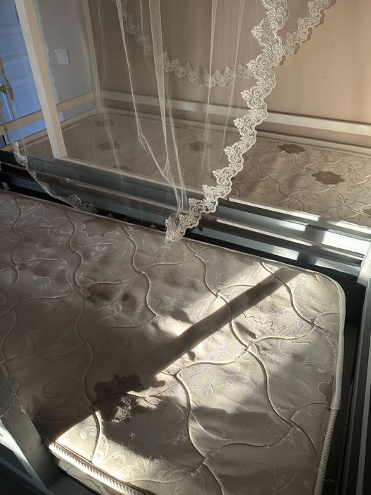 Кровать детская деревянная