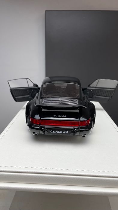 1:18 Porsche 911 964 turbo
