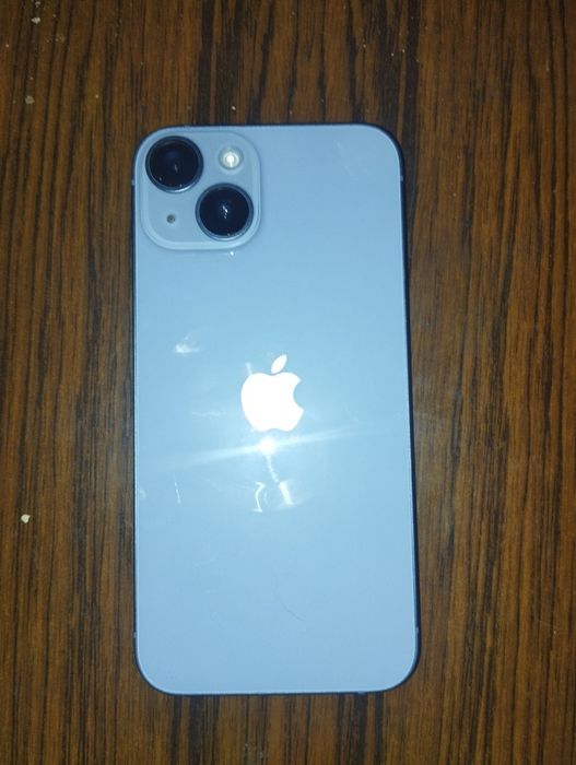 Продавам iPhone 14