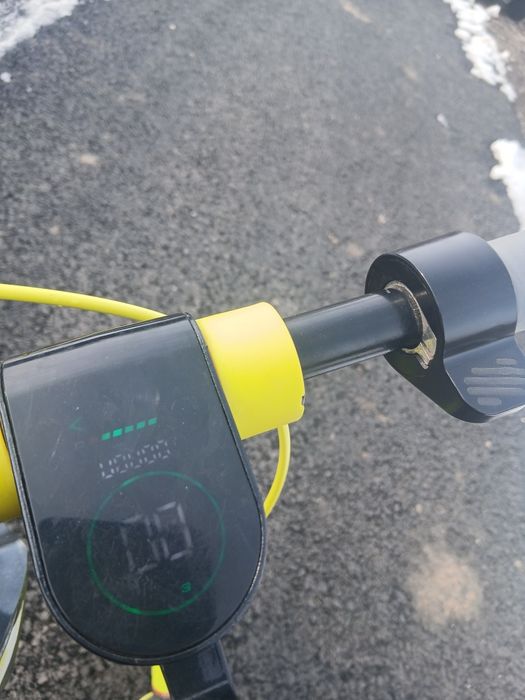 Vând trotinetă electrică Lexgo r9x lite în garanție 2 ani