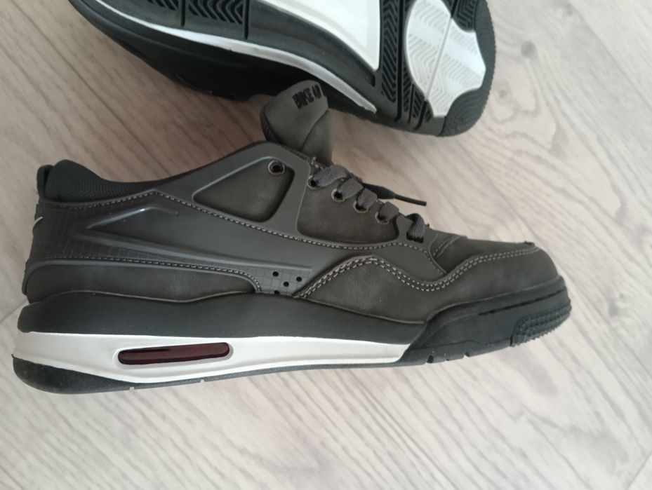 кроссовки nike 40 темно серые