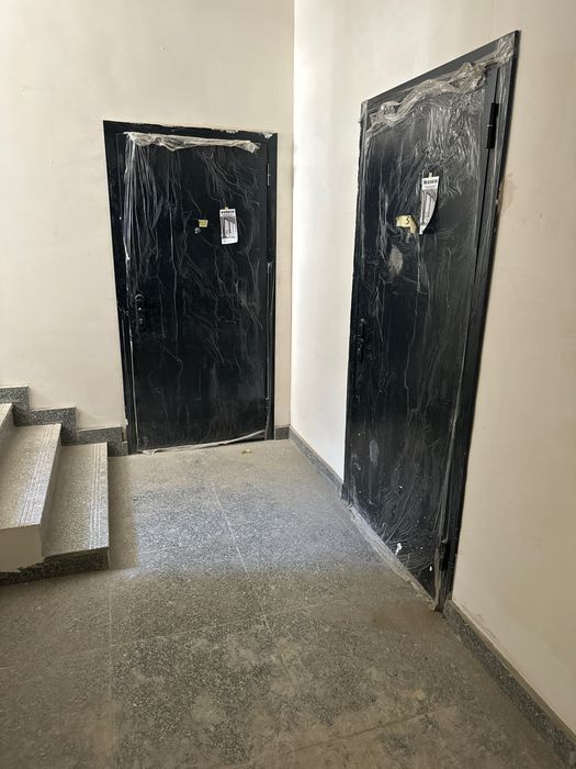 Продается новостройка 58 квадрат 2х комнатная кв ЖК “Обиназир” 5-этаж