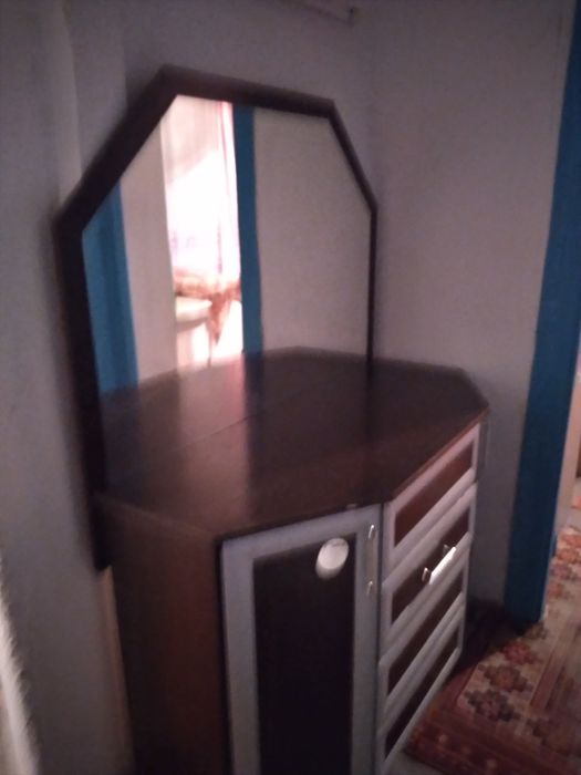 Тумбочка б/у 7000тг