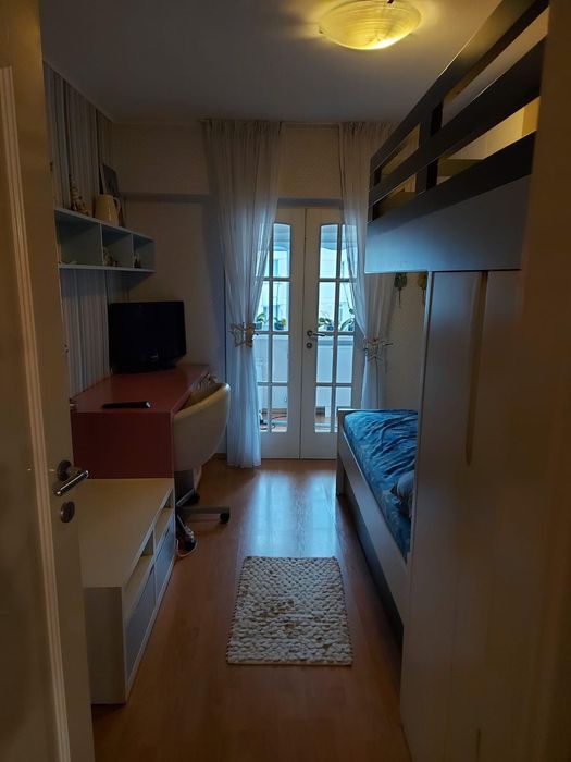 Vând apartament 3 camere
