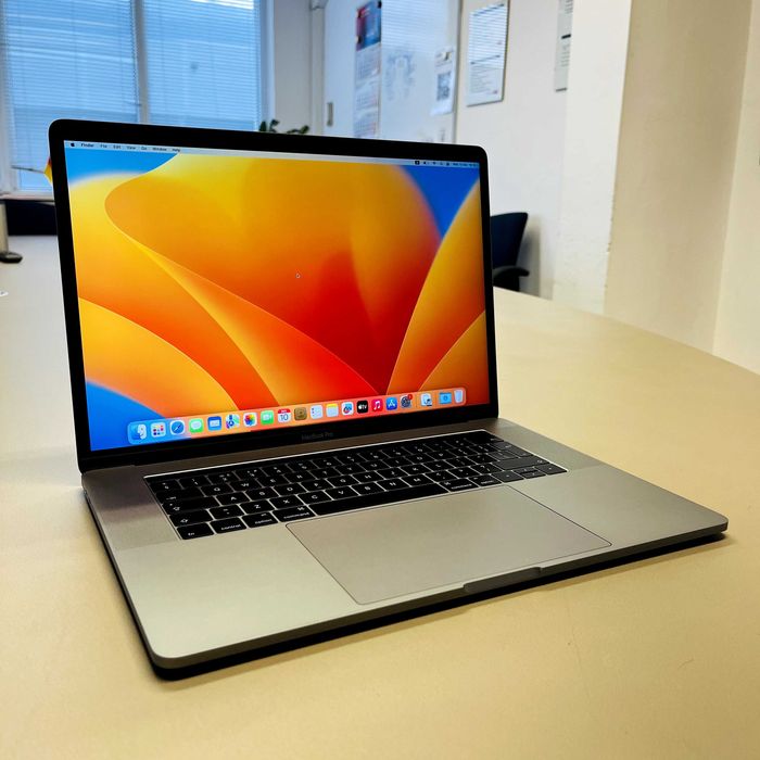 MacBook PRO 15' A1707 i7 256GB SSD 16GB RAM Touch Bar - [ VENTURA ]