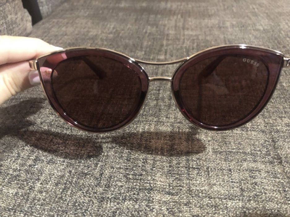 Очила Guess с розови рамки