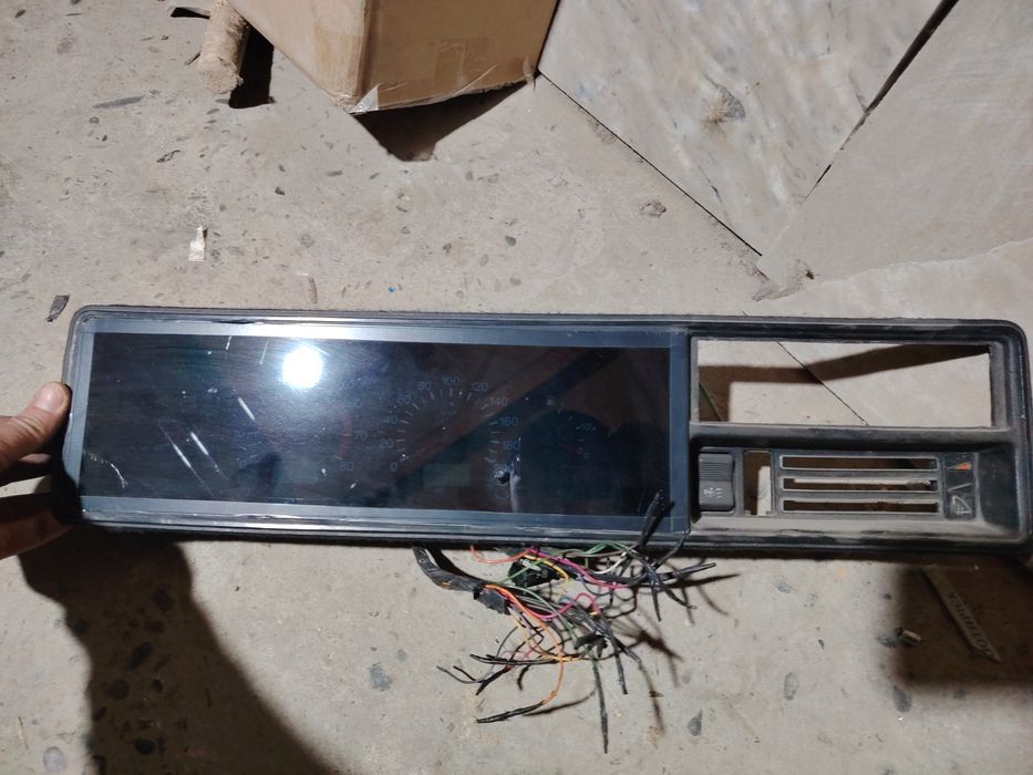 VAZ 2107 elektron tablo barcha jugulilaga tushadi lada 21 215 diki