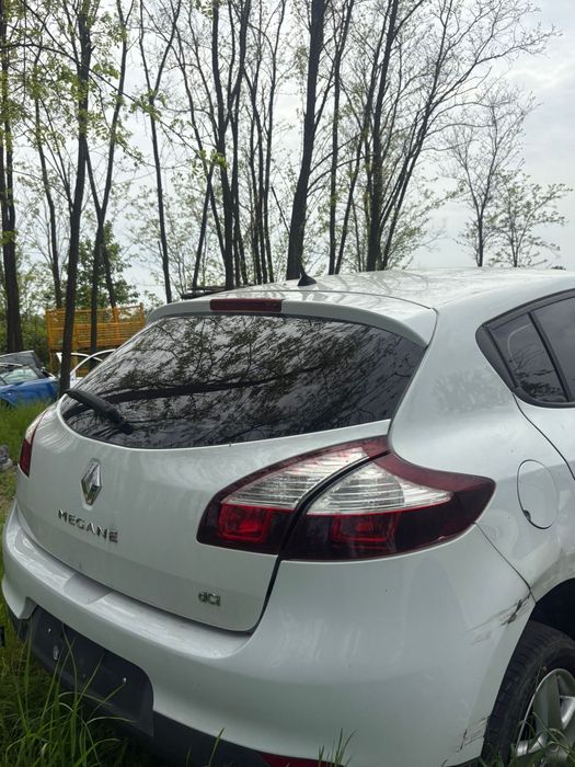 Dezmembrez Renault Megane3 2014 diesel 15 DCI