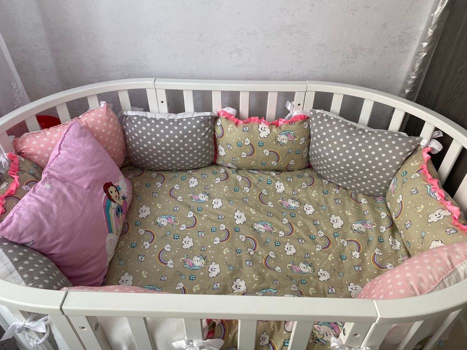 Продам манеж в хорошем состояние