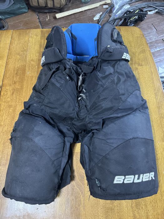 Продам хоккейные шорты