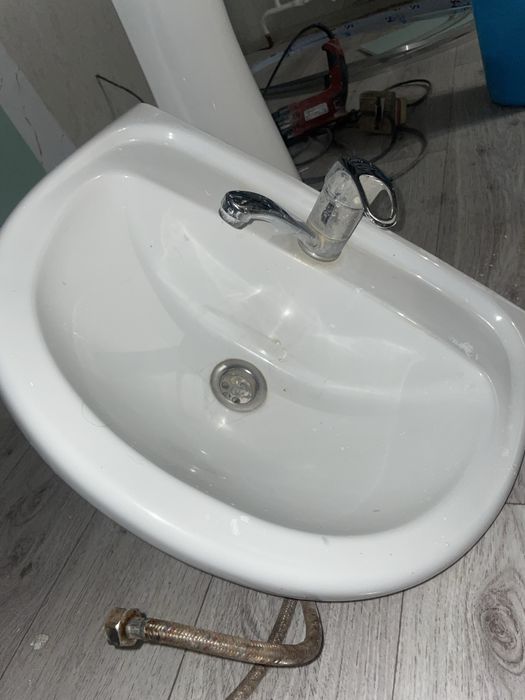 Раковина со смесителем бу