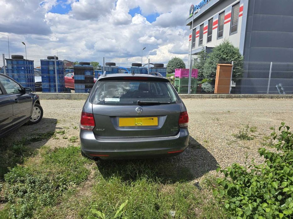 Dezmembrari dezmembrez Volkswagen Golf 6 Variant 1.6 TDI cod motor CAY