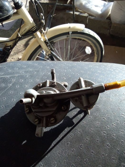 Бензинова помпа за Шкода 1000мб, С100, 105 и 120 L