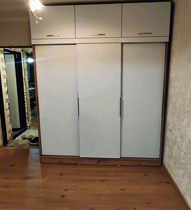 Zamonaviy gardirop shkaflar