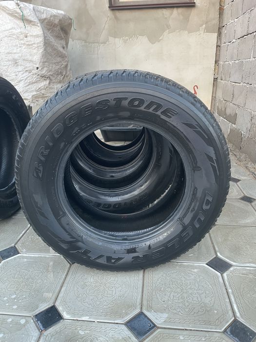 Продам б/у шины 265/65/17
