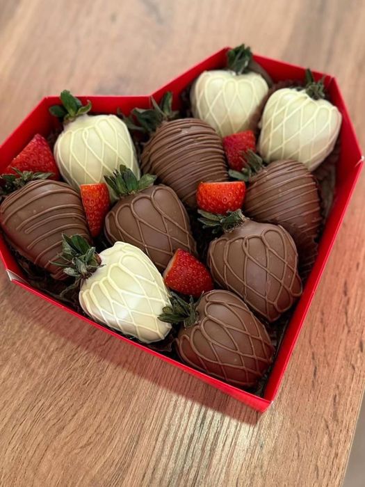Клубника Шокаладе Подарок Клубника