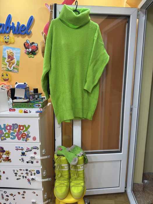 Moon boot 35/38 + pulover oversize + sosete