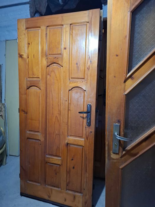 Дървени врати с касите - 3 бр.