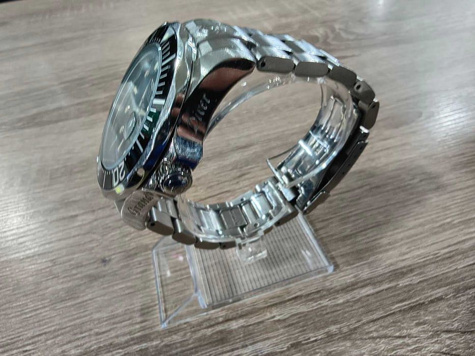 Часовник Invicta Grand Driver  модел 3044