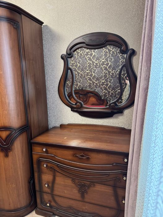 Спальний гарнитур