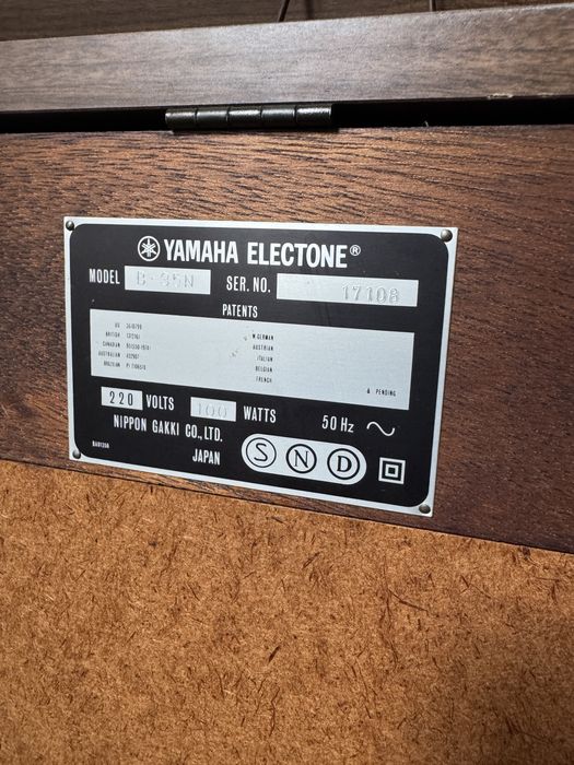 Pian vintage yamaha japan b-35N