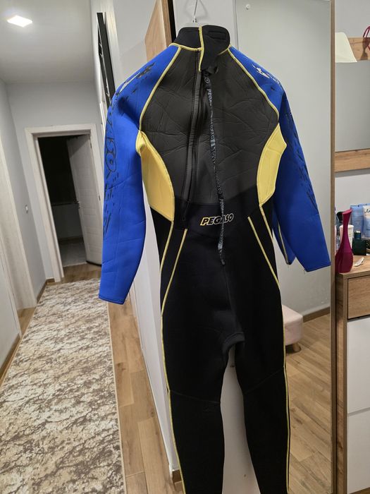 Неопрени за плуване и водни спортове в открити води