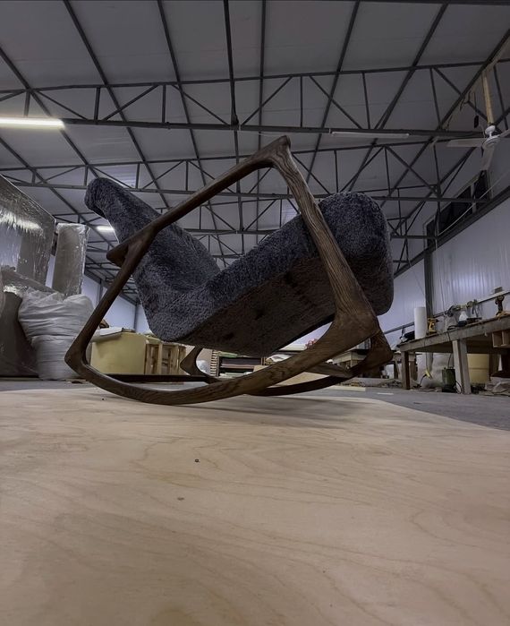 Кресло качалка  под заказ из массива