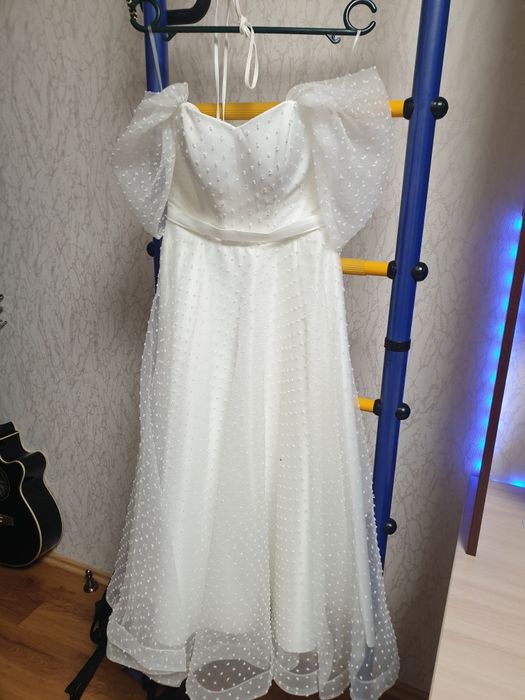 Платье белое на выпускной