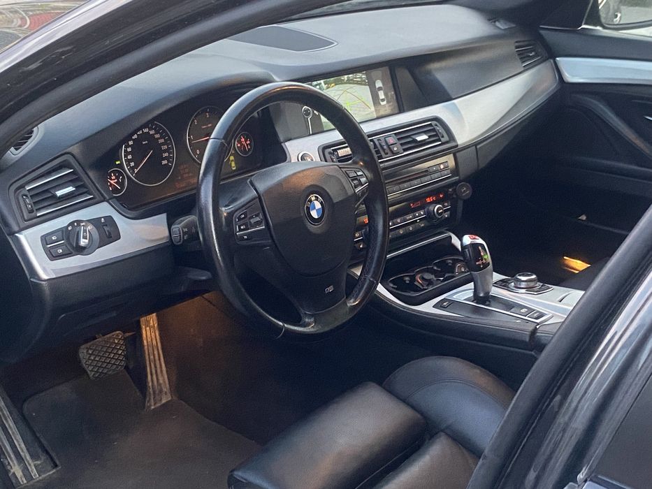 BMW 5 Series 2011 — imagine 5