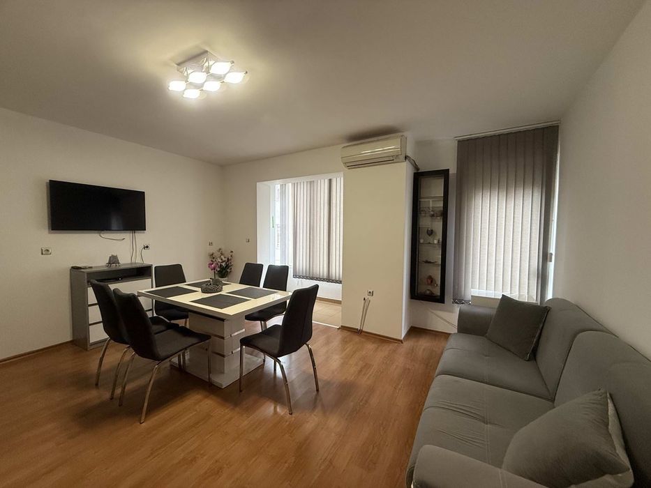 3-стаен в Плевен-Широк център площ 67 цена 159000