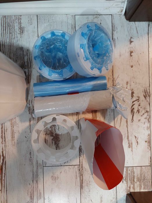 Кош за памперси Tommee Tippee + 2 рула с по 50м. Торбички